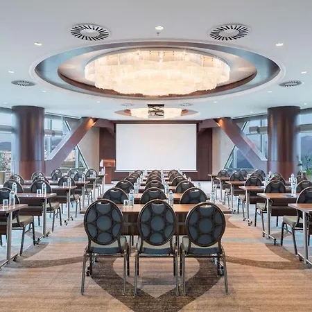 Hilton Convention Center & Отель Бурса