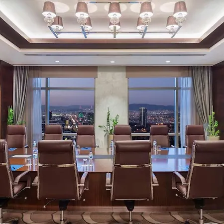 Hilton Convention Center & Отель Бурса