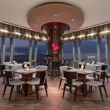 Hilton Convention Center & Hotel 5*