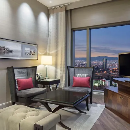 Hilton Convention Center & Отель Бурса