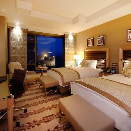 Hilton Convention Center & 5* Бурса