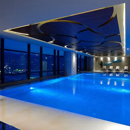Hilton Convention Center & 5*