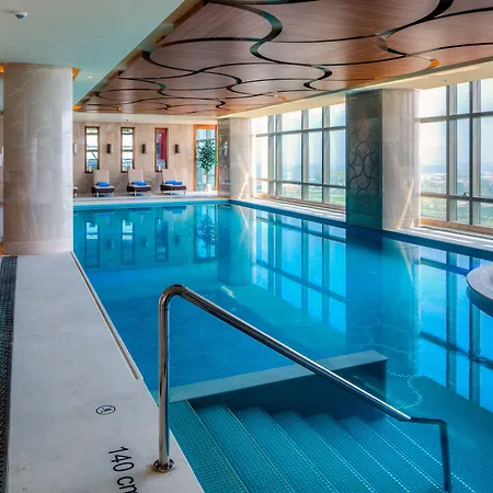 Отель Hilton Convention Center &
