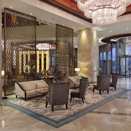 Hotel Hilton Convention Center &