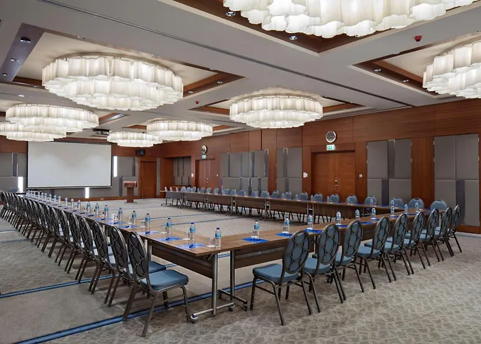 Hilton Convention Center & Бурса