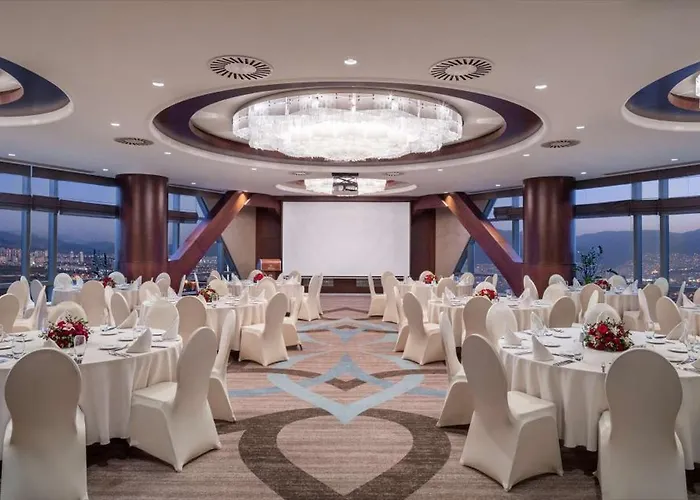 Hilton Convention Center & Бурса