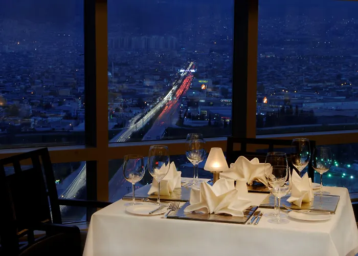 Отель Hilton Convention Center &